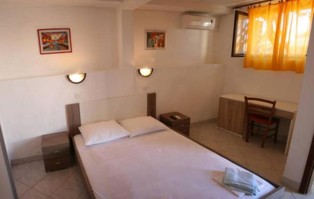 Hrstich Apartments Drasnice Bagian luar foto